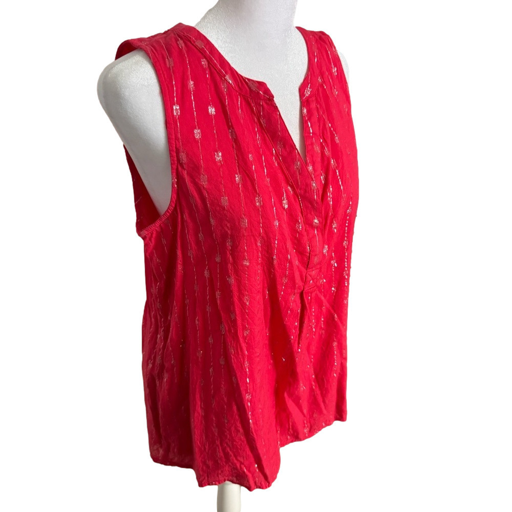 Crown & Ivy Silver & Red Cotton Rayon Metallic Sleeveless Women's Top Size M - Picture 2 of 14